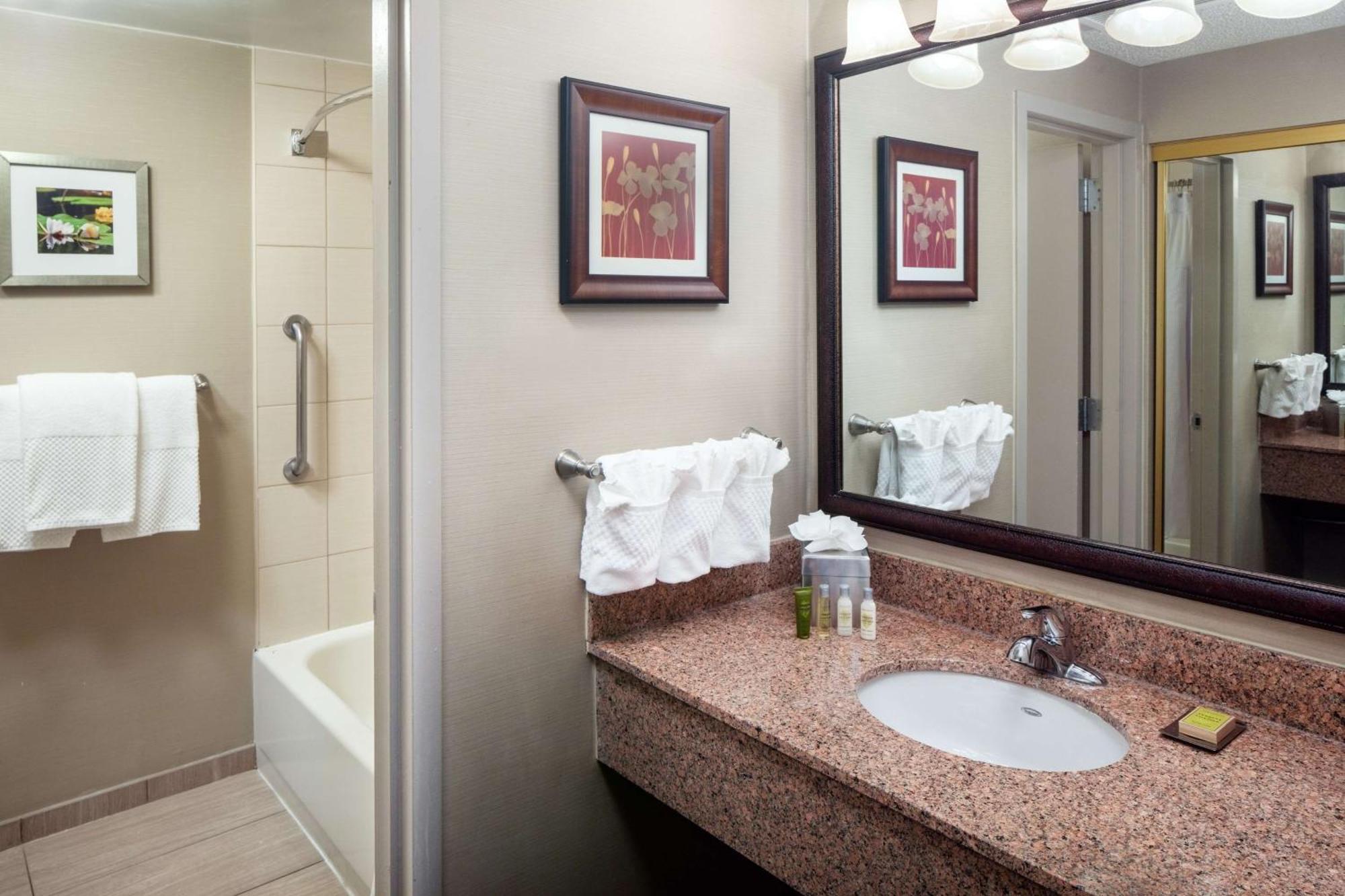 Doubletree By Hilton Cherry Hill Philadelphia Exterior foto